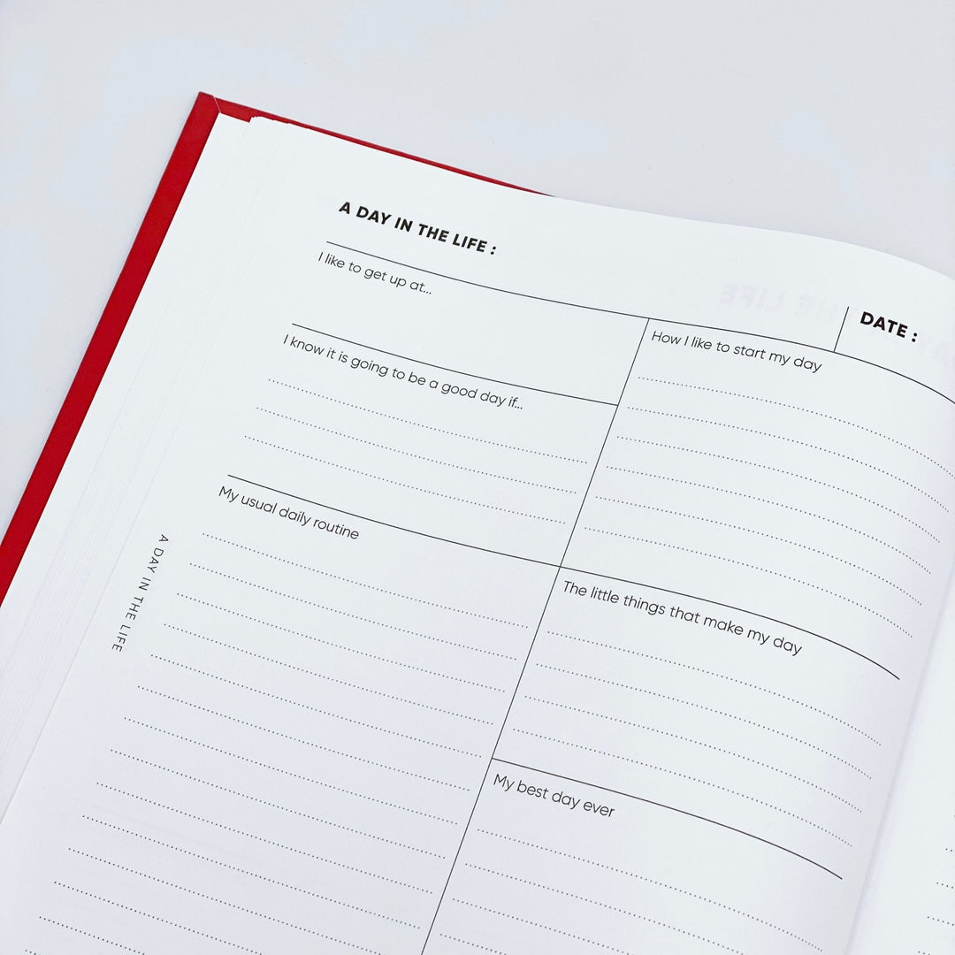 The Book of Me & You: A record of us - Colour Chronicles